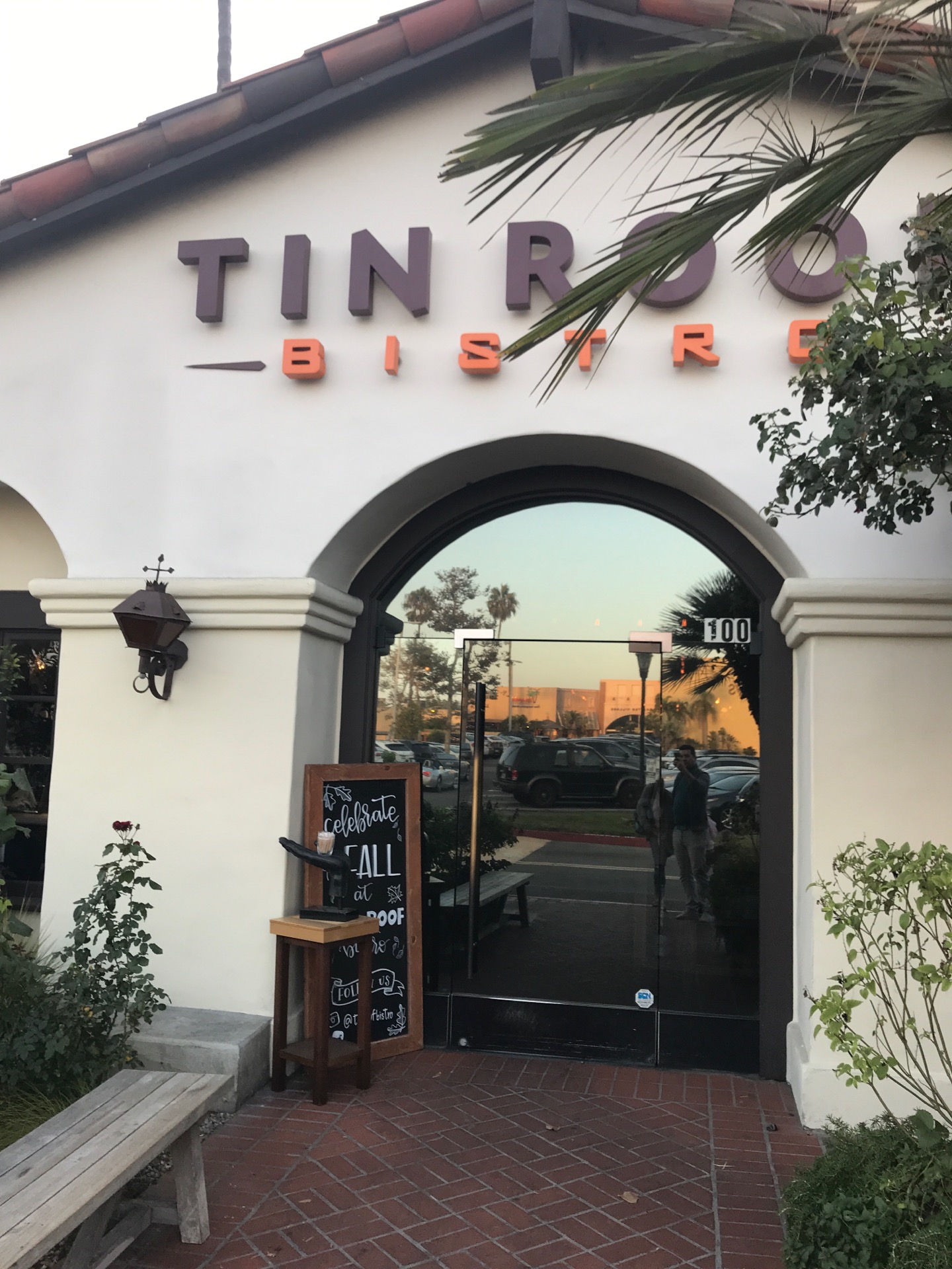 Tin Roof Bistro