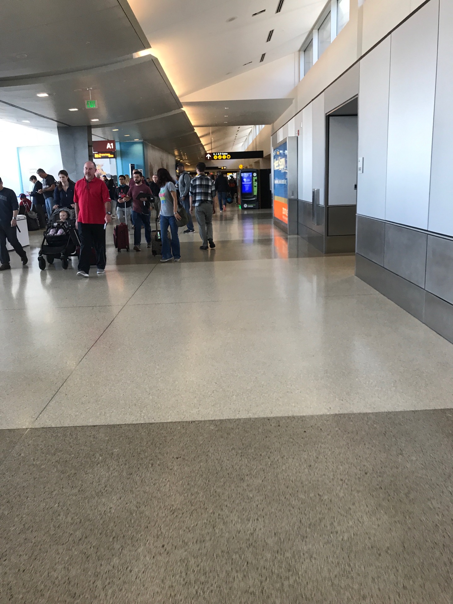 Seattle-Tacoma International Airport (SEA)