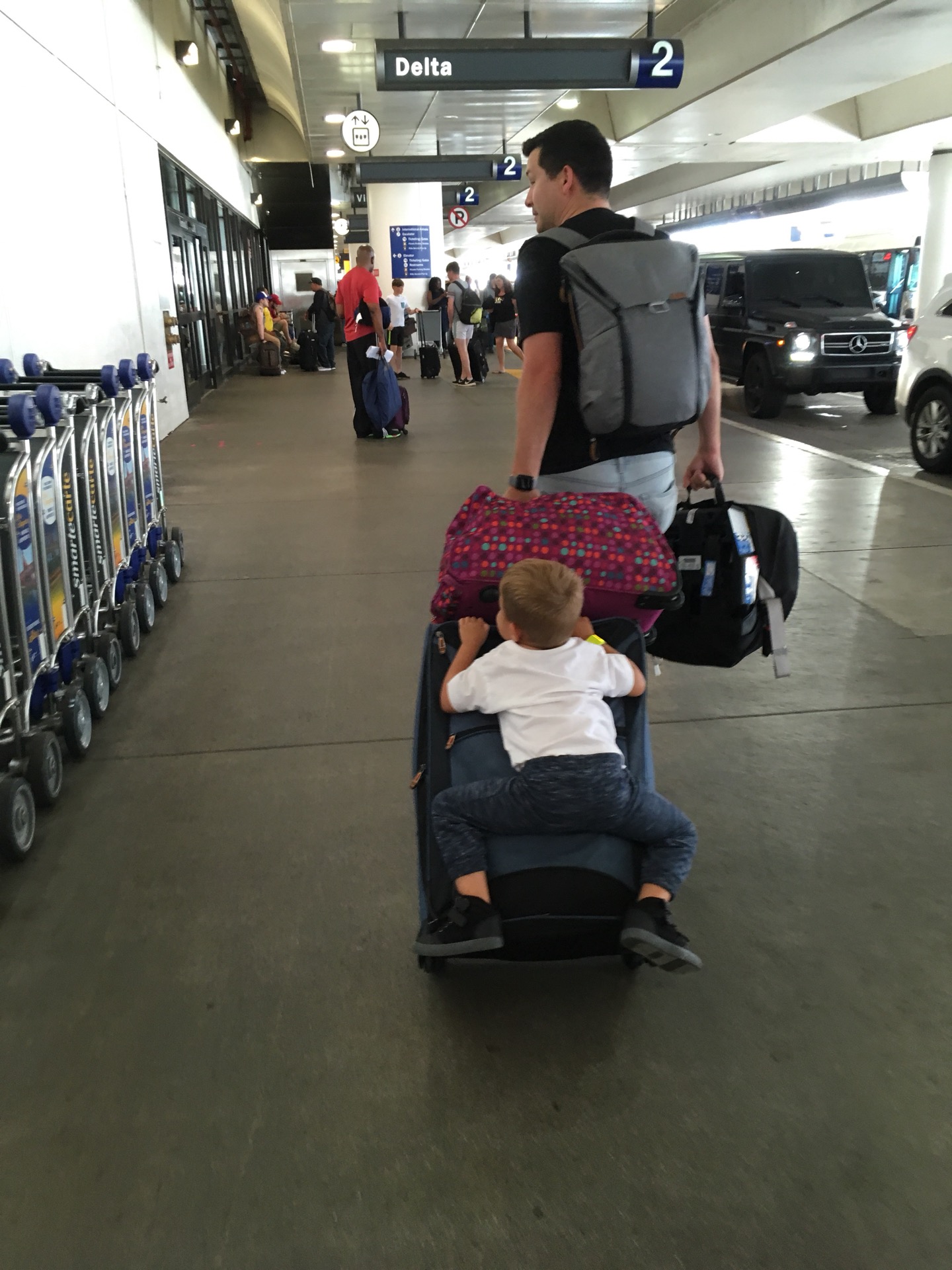 Los Angeles International Airport (LAX)
